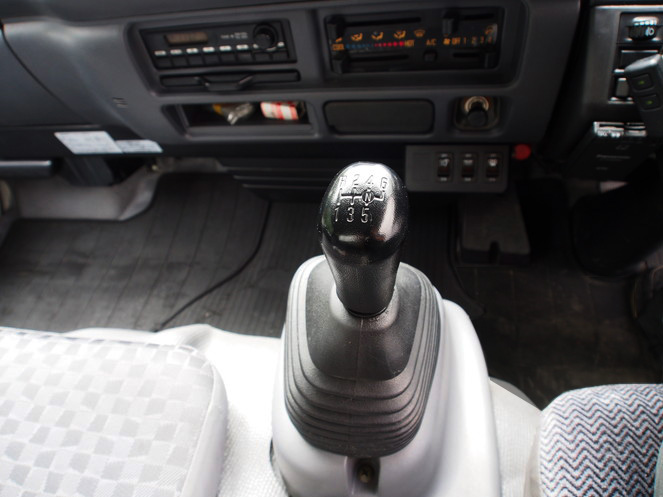 いすゞ エルフ ウイング車 小型 PA-NPR81N 年式 H18[写真07]