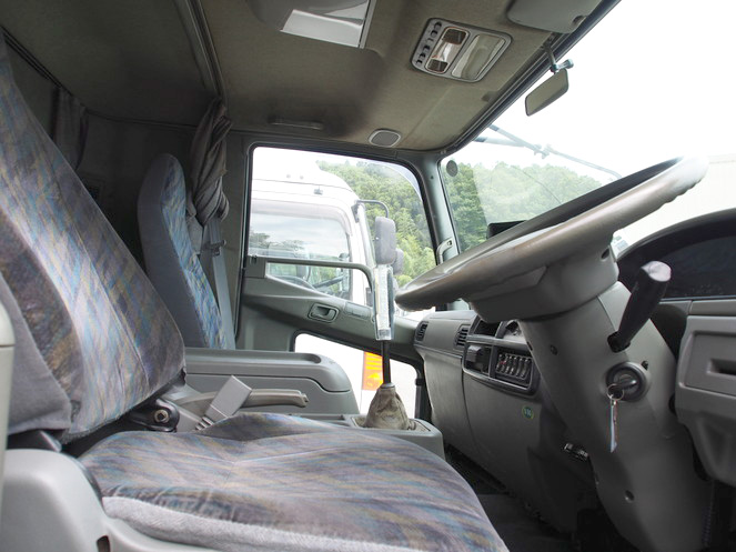 三菱ふそう ファイター ウイング車 中型 PA-FK61FK 年式 H17[写真19]