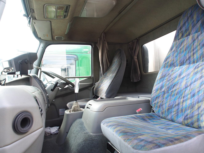 三菱ふそう ファイター ウイング車 中型 PA-FK61FK 年式 H17[写真21]