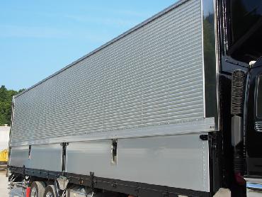 いすゞ ギガ 冷凍ウイング 大型 PJ-CYJ51W5 年式 H17 [写真12]