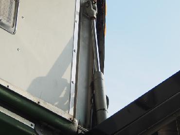 いすゞ ギガ 冷凍ウイング 大型 PJ-CYJ51W5 年式 H17 [写真20]