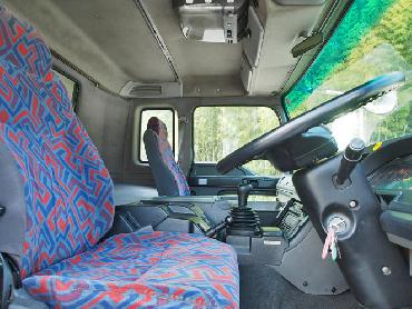 いすゞ ギガ 冷凍ウイング 大型 PJ-CYJ51W5 年式 H17 [写真29]