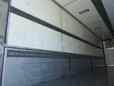 いすゞ ギガ 冷凍ウイング 大型 PJ-CYJ51W5 年式 H17 [写真24]