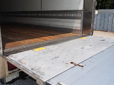 三菱ふそう ファイター 冷凍ウイング 中型 PA-FK61F 年式 H18 [写真30]