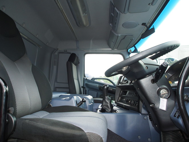 日野 プロフィア 平ボディ 大型 BDG-FW1EXYJ 年式 H20[写真16]