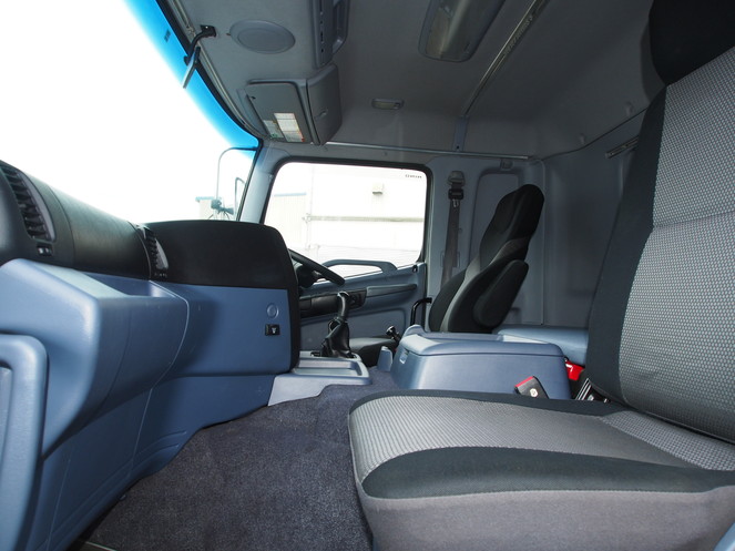 日野 プロフィア 平ボディ 大型 BDG-FW1EXYJ 年式 H20[写真19]