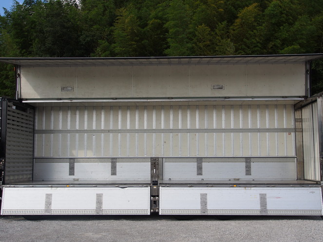 三菱ふそう スーパーグレート 冷凍ウイング 大型 KL-FS54JVZ 年式 H16[写真15]