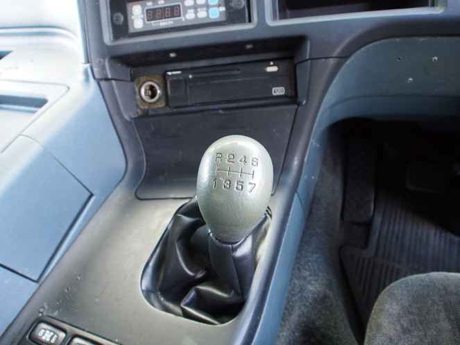 三菱ふそう スーパーグレート 冷凍ウイング 大型 KL-FS54JVZ 年式 H16[写真28]