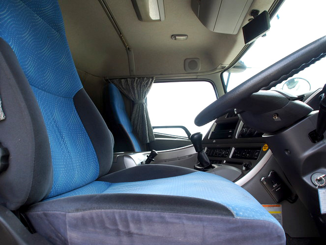 UDトラックス クオン ウイング車 大型 PKG-CG4ZA 年式 H21[写真25]