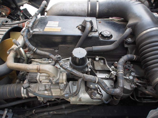 UDトラックス クオン ウイング車 大型 PKG-CG4ZA 年式 H21[写真32]