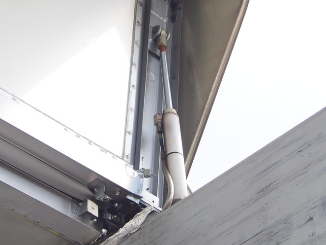 日野 プロフィア ウイング車 大型 BKG-FW1EXYG 年式 H19[写真19]