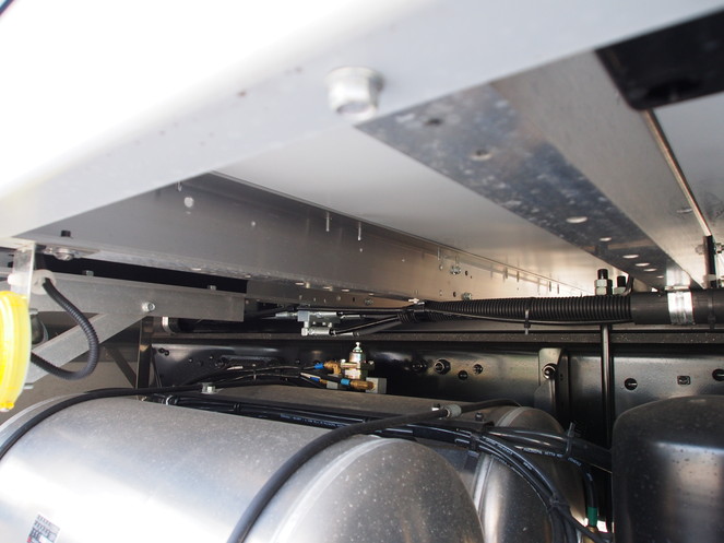 三菱ふそう スーパーグレート ウイング車 大型 QPG-FS64VZ 年式 H27[写真34]