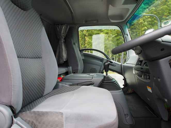 いすゞ フォワード ウイング車 中型 PDG-FRR34T2 年式 H20[写真28]