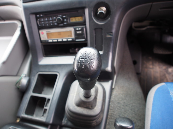 いすゞ ギガ ウイング車 大型 LKG-CYJ77A 年式 H23[写真27]