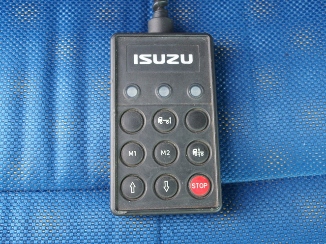 いすゞ ギガ ウイング車 大型 LKG-CYJ77A 年式 H23[写真32]