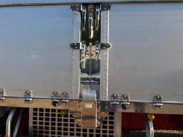 日野 グランドプロフィア 冷凍ウイング 大型 BKG-FR1EXYG 年式 H21 [写真15]