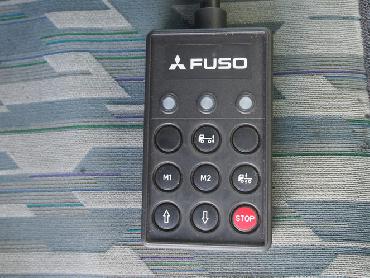 三菱ふそう スーパーグレート 冷凍ウイング 大型 KL-FS54JVZ 年式 H16 [写真30]