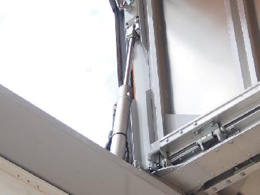 UDトラックス クオン ウイング車 大型 PKG-CG4ZA 年式 H21 [写真17]