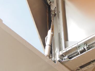 UDトラックス クオン ウイング車 大型 PKG-CG4ZA 年式 H21 [写真19]