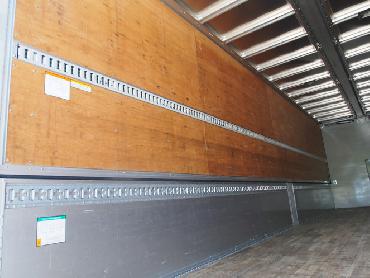 UDトラックス クオン ウイング車 大型 PKG-CG4ZA 年式 H21 [写真23]