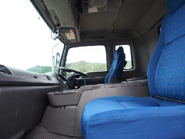 いすゞ ギガ ウイング車 大型 LKG-CYJ77A 年式 H23 [写真29]