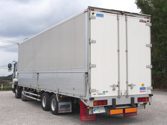 いすゞ ギガ ウイング車 大型 LKG-CYJ77A 年式 H23[写真09]