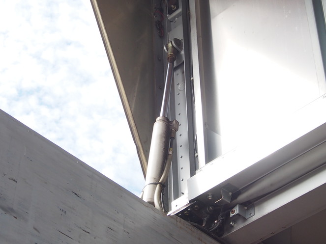 日野 プロフィア ウイング車 大型 ADG-FW1EXYG 年式 H18[写真19]