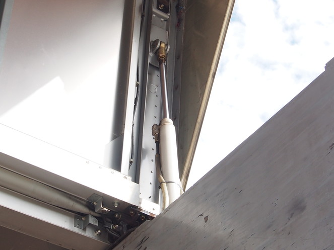 日野 プロフィア ウイング車 大型 ADG-FW1EXYG 年式 H18[写真18]