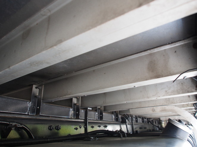 三菱ふそう スーパーグレート 冷凍バン 大型 BDG-FU54JZ 年式 H21[写真31]