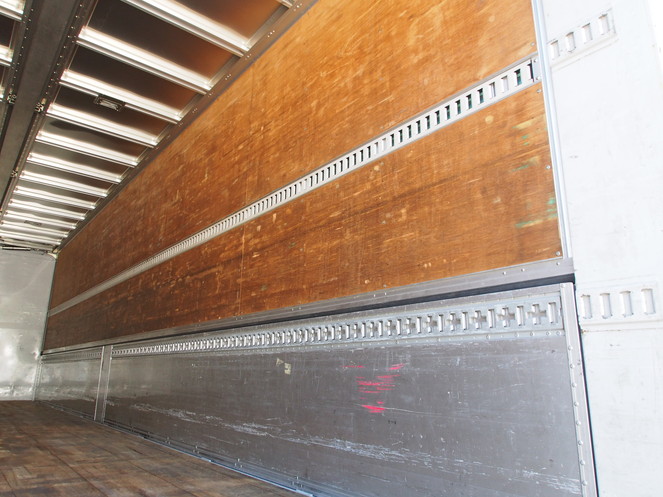 UDトラックス クオン ウイング車 大型 PKG-CG4ZA 年式 H21[写真19]