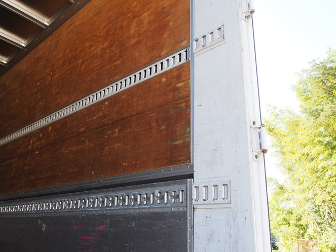 UDトラックス クオン ウイング車 大型 PKG-CG4ZA 年式 H21[写真22]