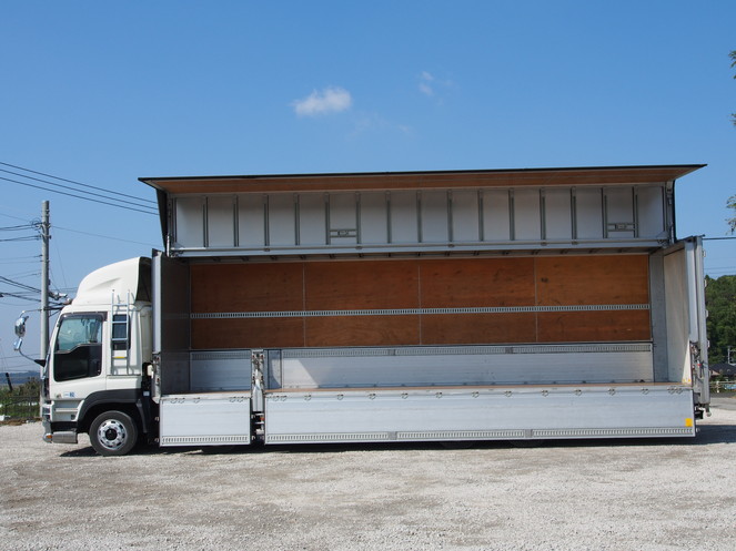 いすゞ ギガ ウイング車 大型 PKG-CYJ77W8 年式 H22[写真08]