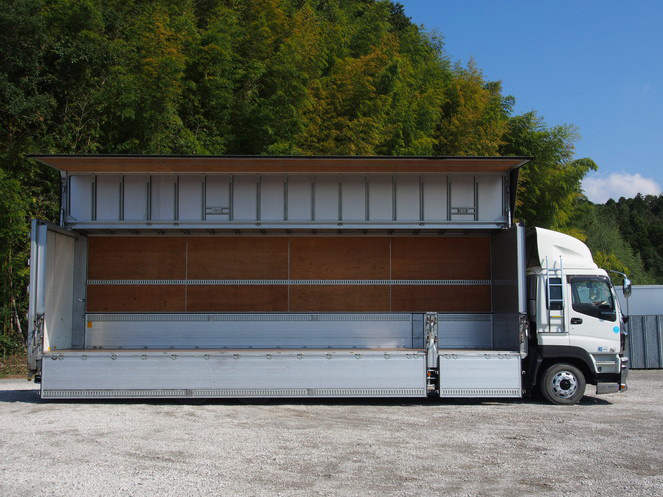 いすゞ ギガ ウイング車 大型 PKG-CYJ77W8 年式 H22[写真06]