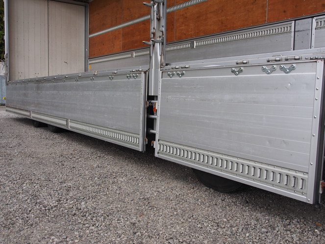 いすゞ ギガ ウイング車 大型 PKG-CYJ77W8 年式 H22[写真15]