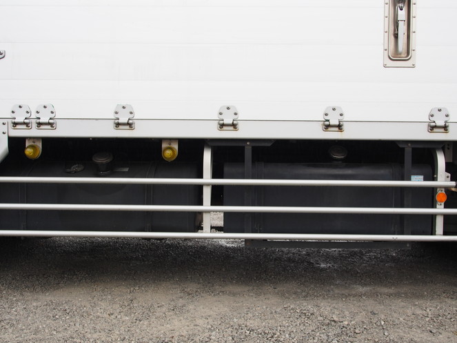 いすゞ ギガ ウイング車 大型 PKG-CYJ77W8 年式 H22[写真33]