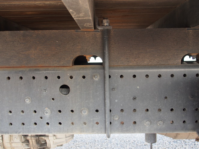 いすゞ フォワード 平ボディ 中型 PKG-FRR90S2 年式 H20[写真17]