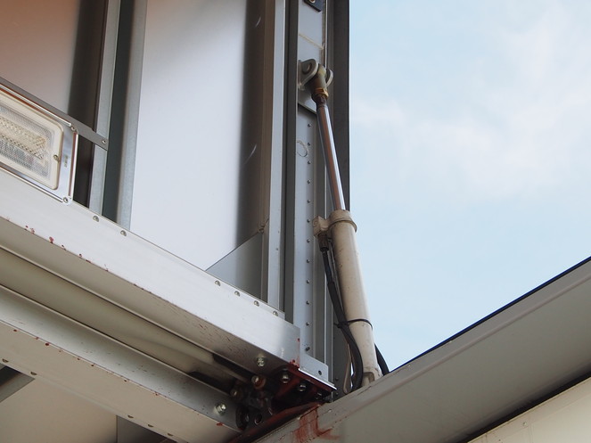 いすゞ フォワード ウイング車 中型 PA-FRR34P4 年式 H18[写真20]