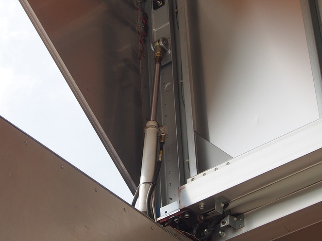 いすゞ フォワード ウイング車 中型 PA-FRR34P4 年式 H18[写真19]