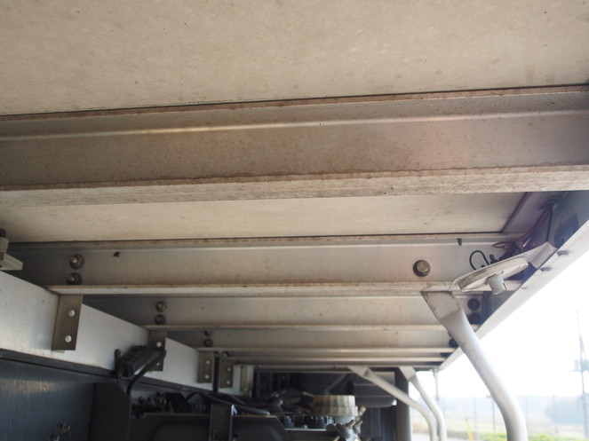 三菱ふそう ファイター 冷凍バン 中型 PDG-FK61F 年式 H21[写真28]