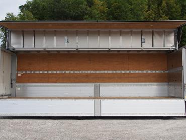 いすゞ ギガ ウイング車 大型 LKG-CYJ77A 年式 H23 [写真13]