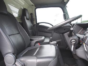 いすゞ エルフ バン車 小型 SKG-NMR85AN 年式 H23 [写真18]