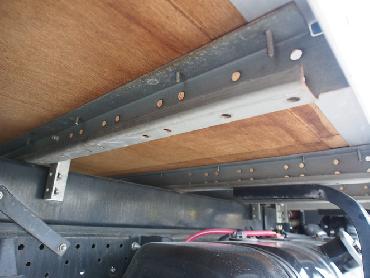 いすゞ エルフ バン車 小型 SKG-NMR85AN 年式 H23 [写真27]