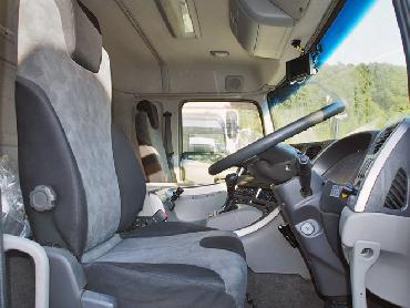 UDトラックス クオン 冷凍バン 大型 LKG-CG5ZA 年式 H23[写真18]