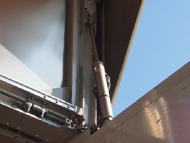 UDトラックス クオン ウイング車 大型 PKG-CG4ZA 年式 H21 [写真14]