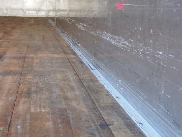 UDトラックス クオン ウイング車 大型 PKG-CG4ZA 年式 H21 [写真20]