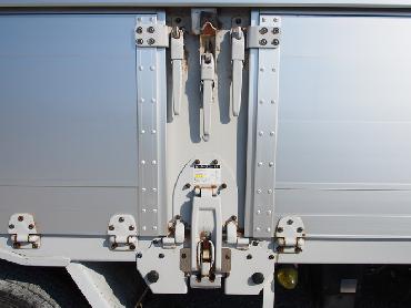 UDトラックス クオン ウイング車 大型 PKG-CG4ZA 年式 H21 [写真35]