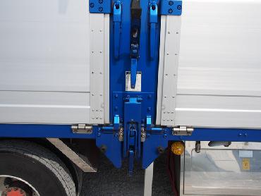 いすゞ フォワード ウイング車 中型 PA-FRR34P4 年式 H18 [写真15]