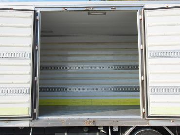 三菱ふそう ファイター 冷凍バン 中型 PDG-FK61F 年式 H21 [写真11]