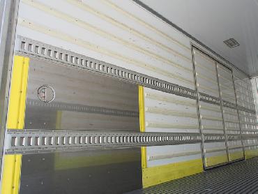 三菱ふそう ファイター 冷凍バン 中型 PDG-FK61F 年式 H21 [写真15]