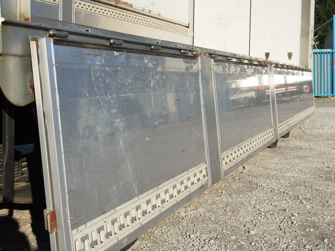 三菱ふそう スーパーグレート 冷凍ウイング 大型 KL-FS54JY 年式 H18[写真18]